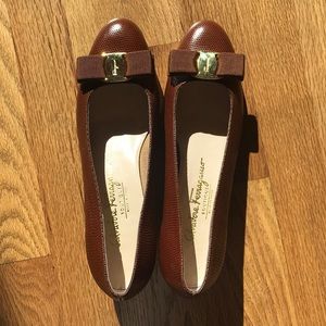 Classic Salvatore Ferragamo Bow Kitten Heels